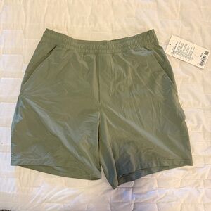 Lululemon Pace Breaker Short 7 Inch Liner Less Willow Green Medium NWT